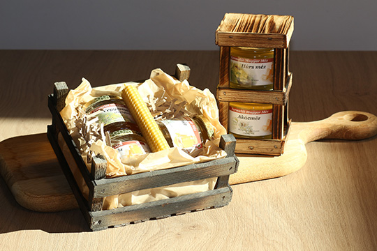 Aj&aacute;nd&eacute;kcsomag