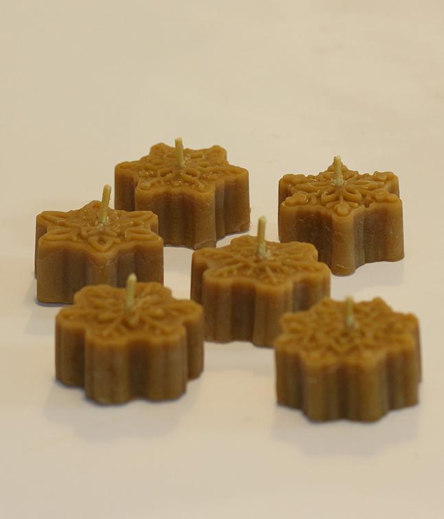 Viaszterm&eacute;kek &eacute;s gyerty&aacute;k - 518-6 (h&oacute;pehely form&aacute;j&uacute; m&eacute;cses 6 db-os csomagban)