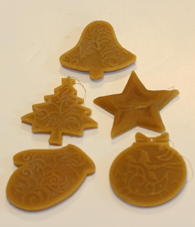 Viaszterm&eacute;kek &eacute;s gyerty&aacute;k - 712-5 (kar&aacute;csonyfad&iacute;sz 5 db-os csomagban)